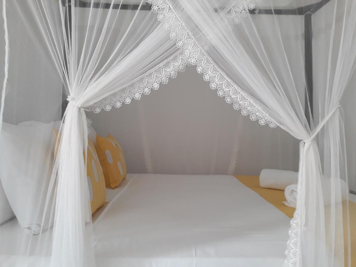 Apna Homestay Apartments Unawatuna Exterior foto
